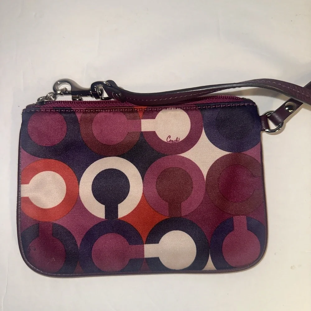 Coach Parker Bordeaux Small Wristlet Purple Burgundy Graphic Op Art ~6.25x4.25